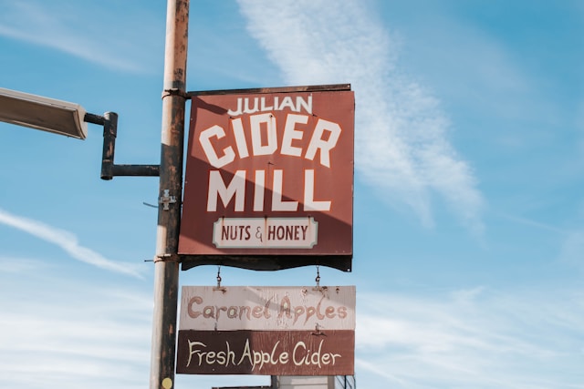 Top things to do in Julian CA, apple pies